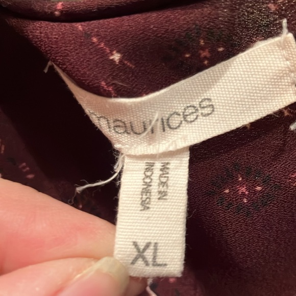 Maurices XL , roll tab sleeve, blouse. Deep wine color great condition. - Picture 5 of 5